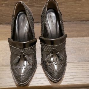 Rachel Roy Oxford Pumps- size 6 (but fits like 5.5